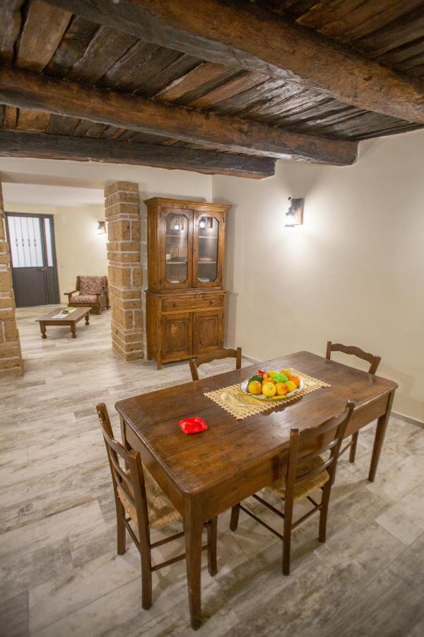 La Dimora Di Giano Bed & Breakfast Dragoni  Exterior photo